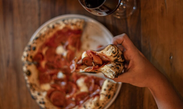 Saborosas Combinações: Vinho e Pizza